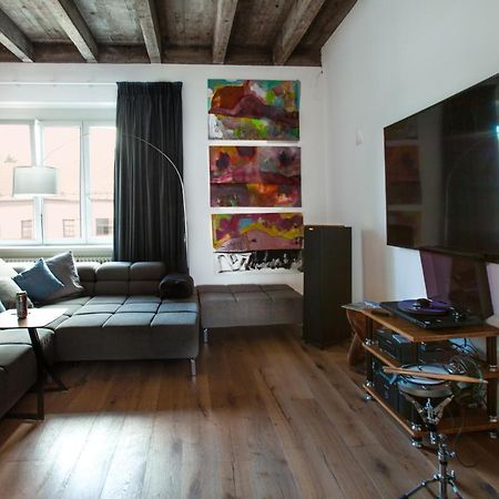 Contemporary Apartment With Fireplace & Terrace Banska Bystrica Ngoại thất bức ảnh
