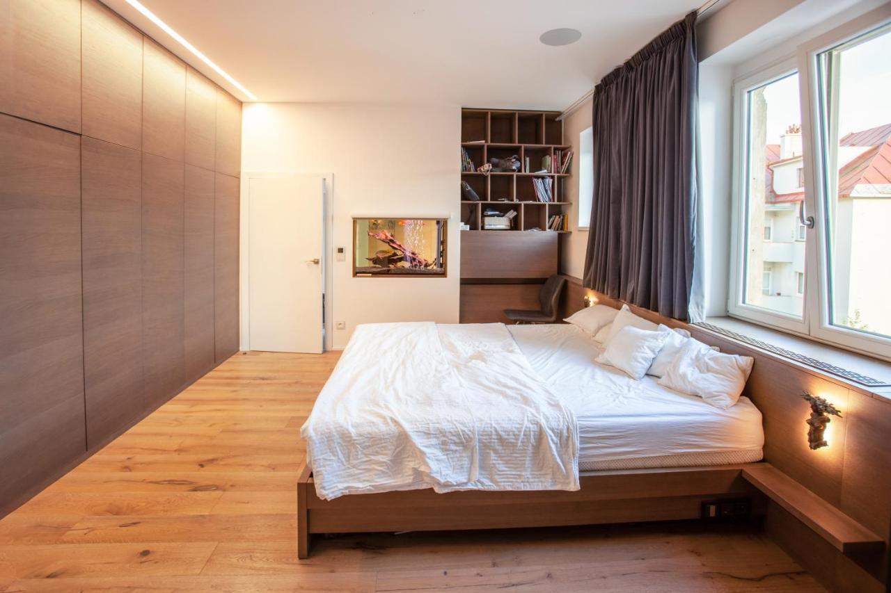 Contemporary Apartment With Fireplace & Terrace Banska Bystrica Ngoại thất bức ảnh